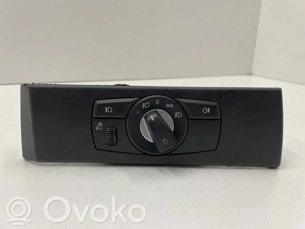 BMW 5 E60 E61 Šviesų jungtukas 