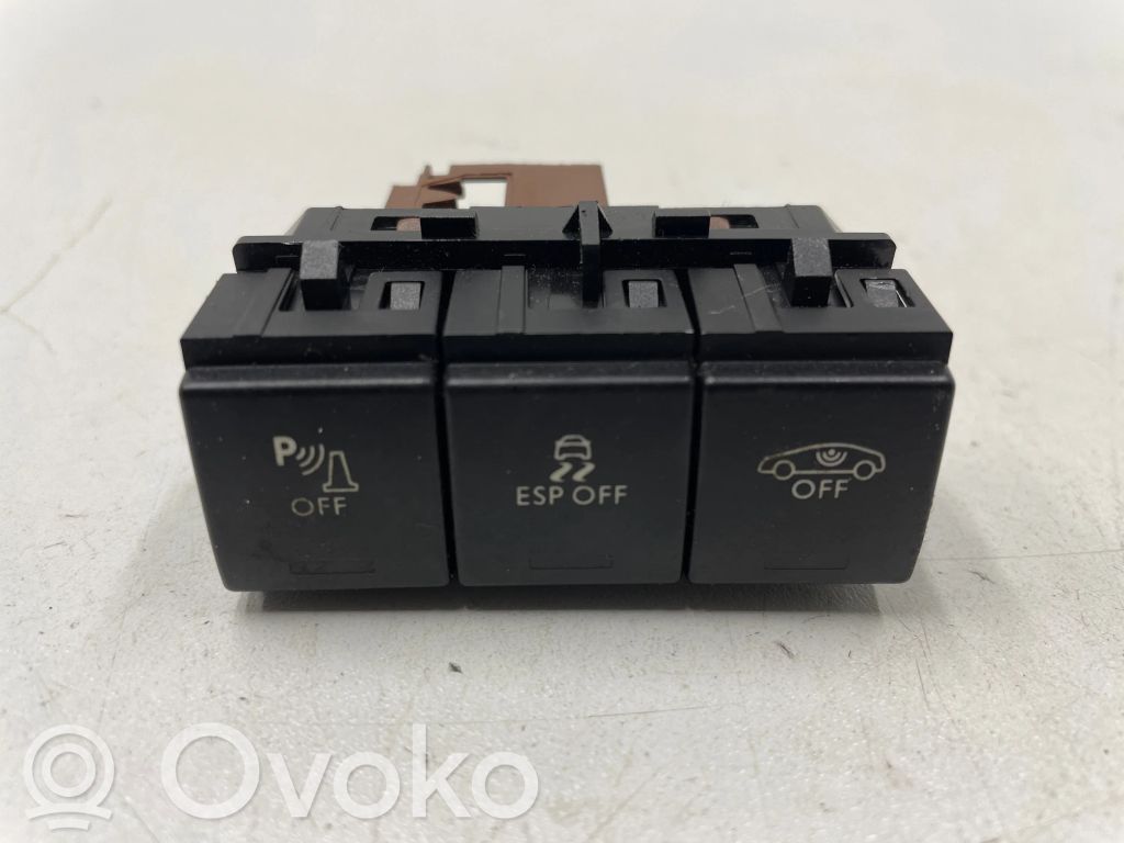 Peugeot 5008 ESP (stability program) switch 