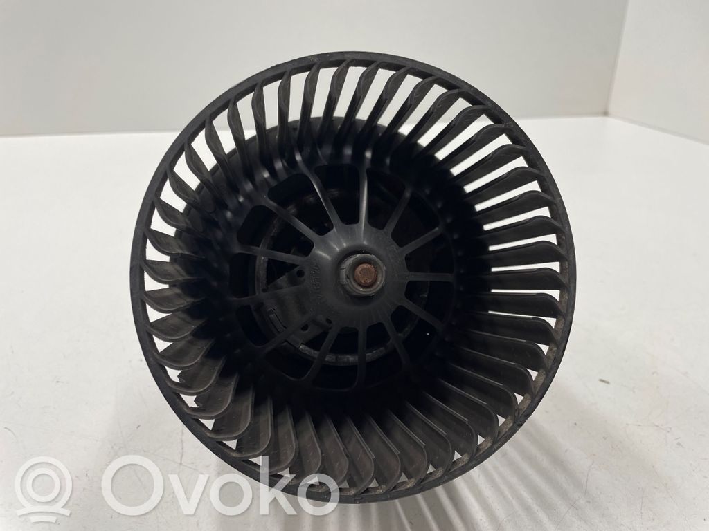 Ford Mondeo MK IV Lämmittimen puhallin 