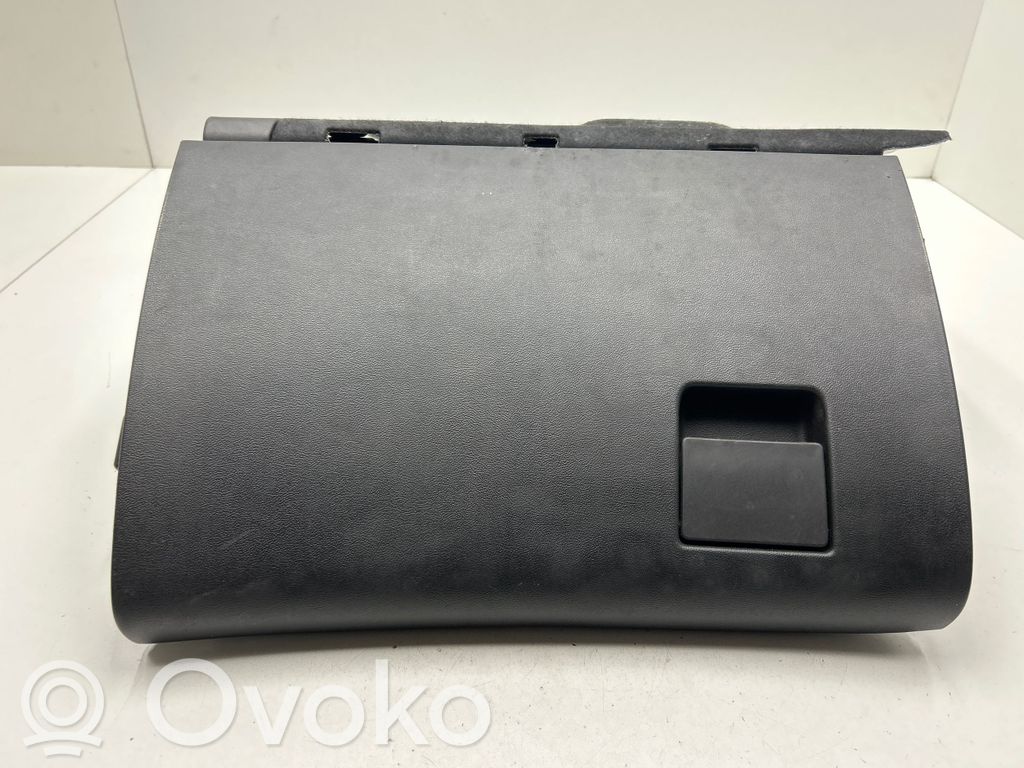 Opel Insignia A Glove box 