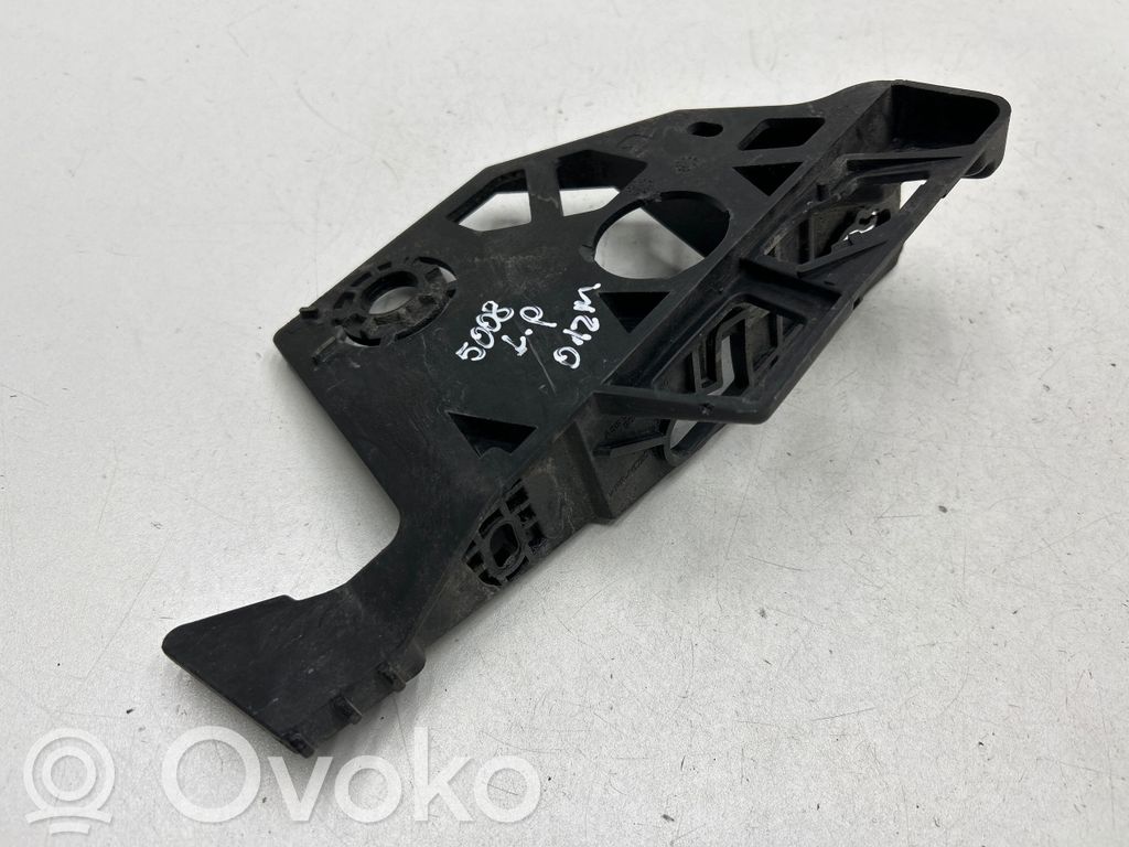 Peugeot 5008 Uchwyt / Mocowanie zderzaka przedniego 