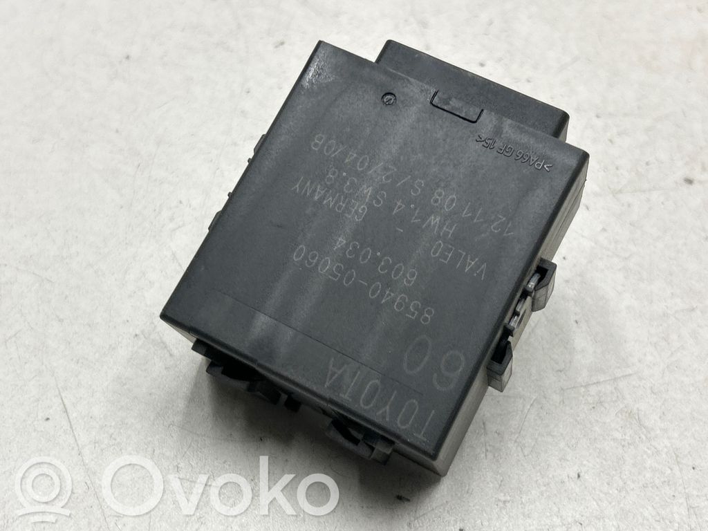Toyota Avensis T270 Window wiper relay 