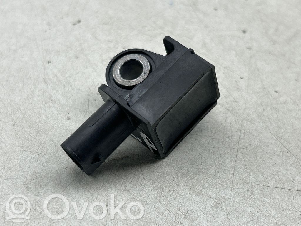 Chrysler Pacifica Airbag deployment crash/impact sensor 