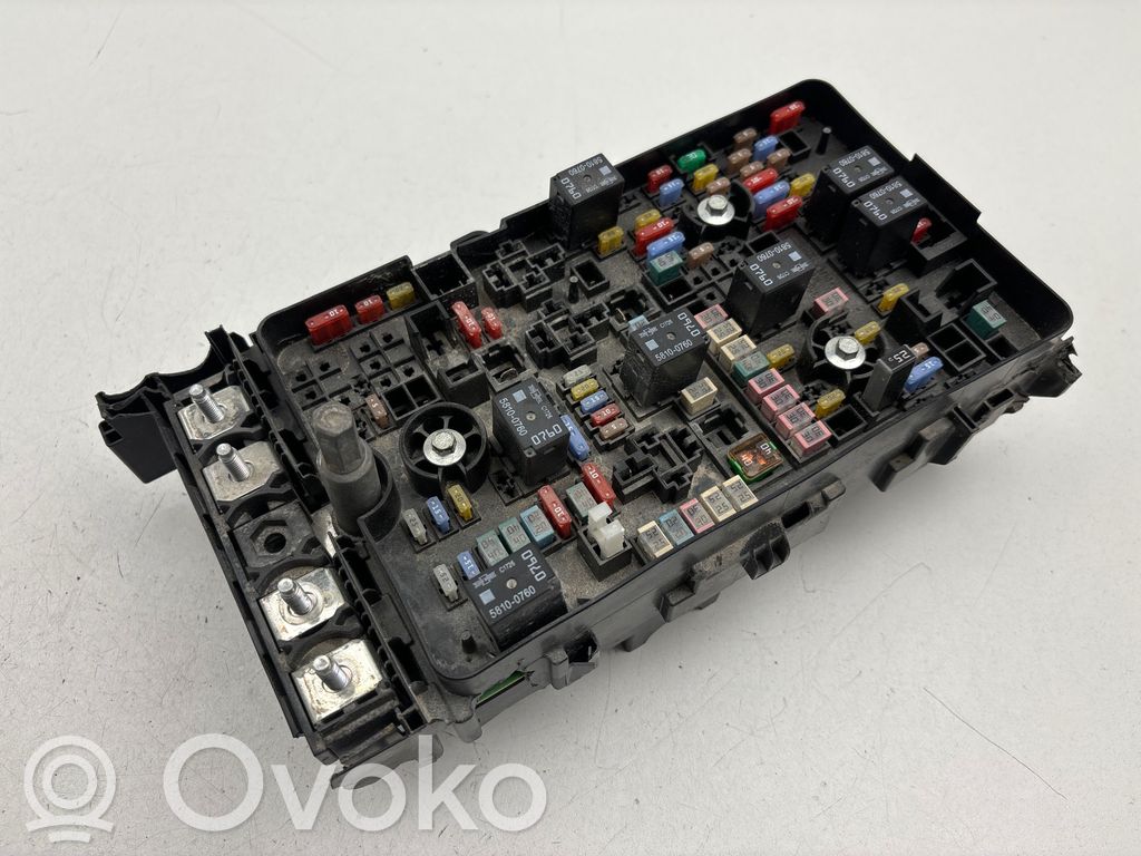 Módulo de fusible   68338717AC,835305084BC