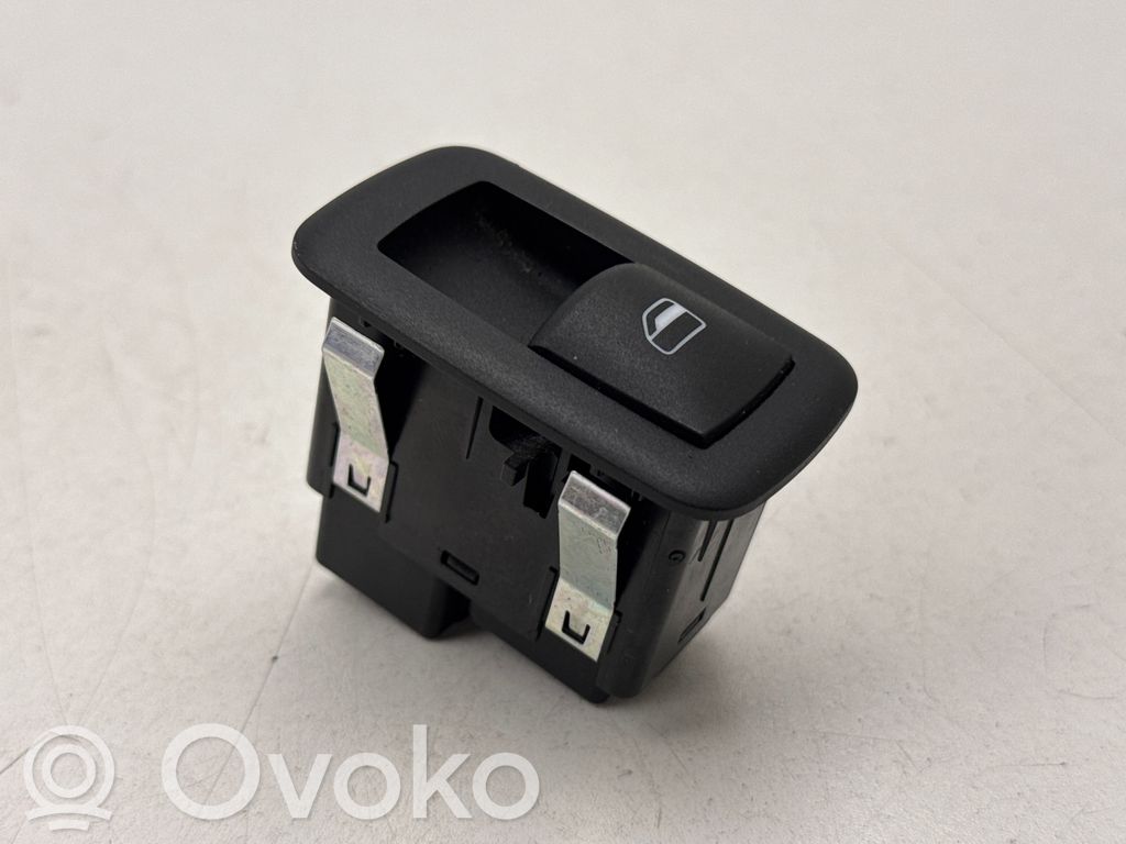 Jeep Cherokee Electric window control switch 