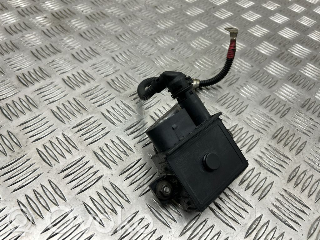 BMW 1 E81 E87 Glow plug pre-heat relay 
