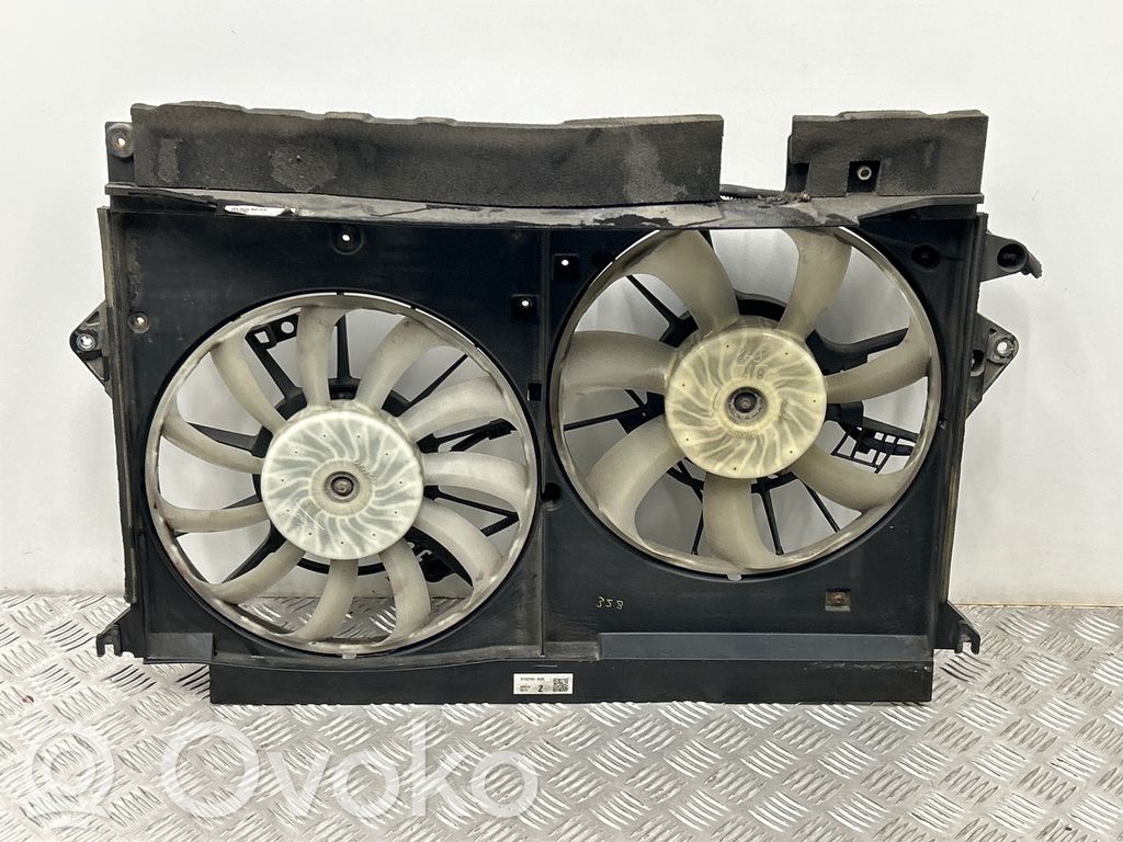 Toyota Avensis T270 Elektryczny wentylator chłodnicy 