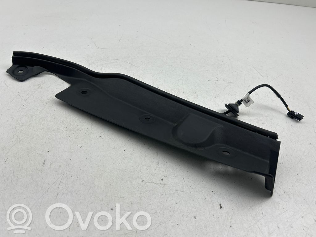 Chrysler Pacifica Other body part 