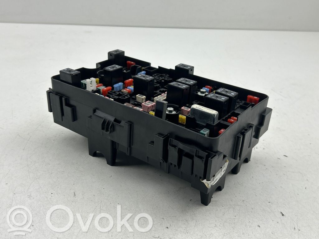 Chrysler Pacifica Fuse module 