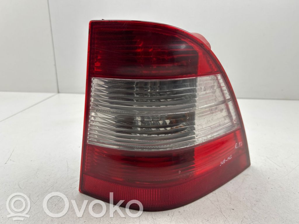 Mercedes-Benz ML W163 Lampă spate în caroserie 