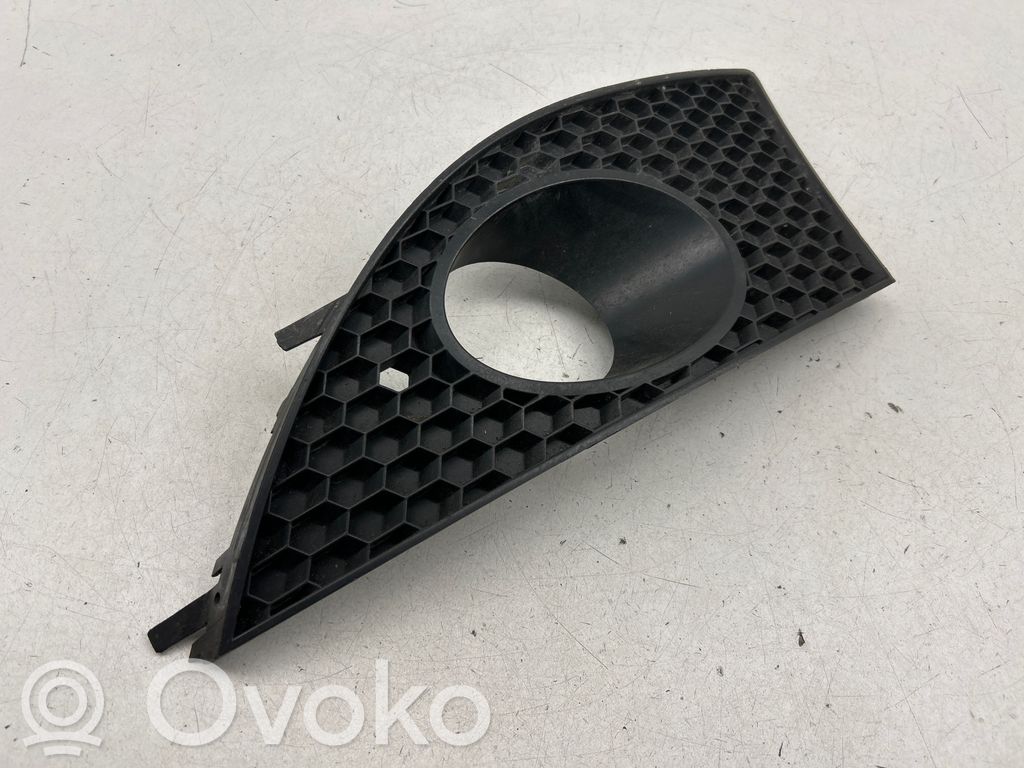 Seat Altea Etusumuvalon ritilä 