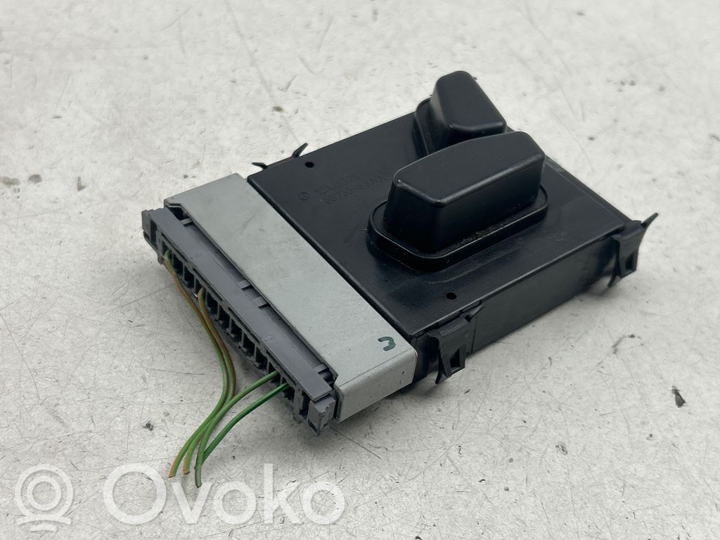 Seat control switch   10126325,68233963AA