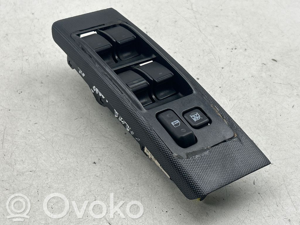 Toyota Corolla Verso AR10 Przyciski szyb 