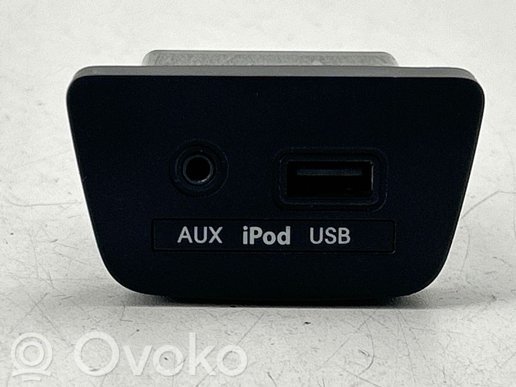 Hyundai i30 USB jungtis 