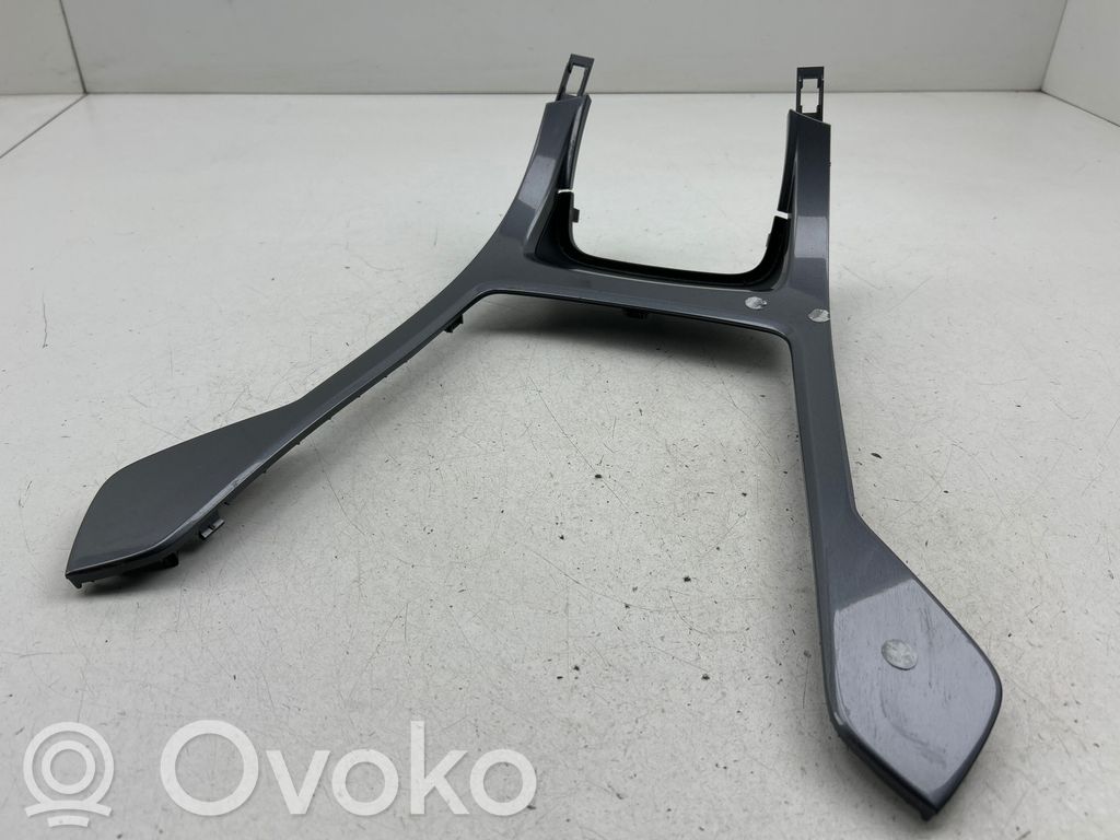 Ford Mondeo MK IV Mascherina unità principale autoradio/GPS 