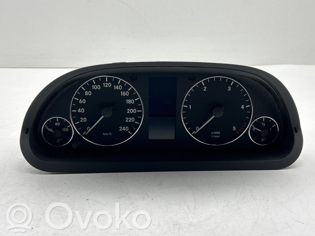 Mercedes-Benz A W169 Licznik / Prędkościomierz 