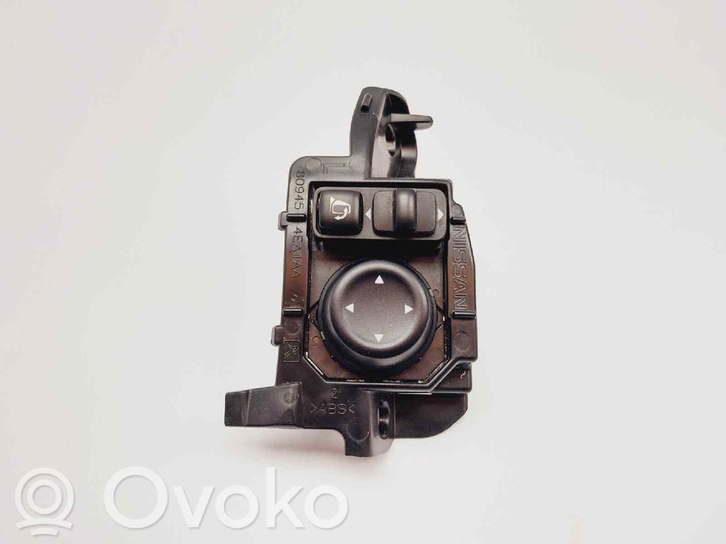 Nissan Qashqai Interruptor del espejo lateral 