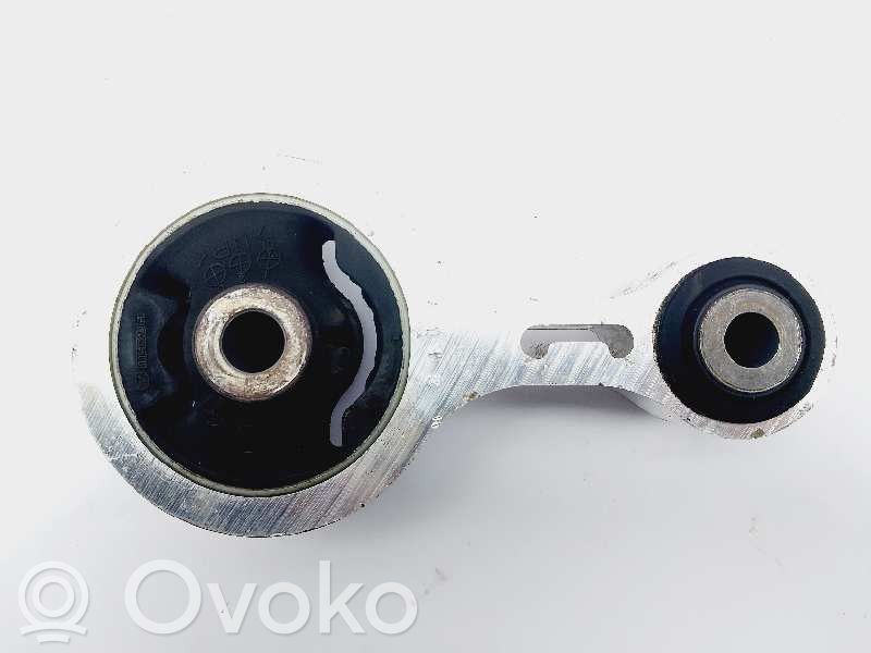 Engine mount bracket   GDB139040