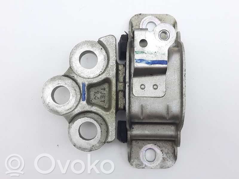 Fiat Tipo Engine mount bracket 
