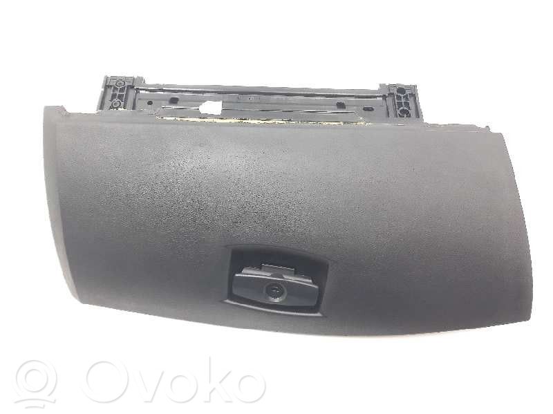 BMW 5 E60 E61 Daiktadėžė 