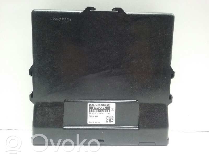 Toyota Auris 150 Antenne intérieure accès confort 