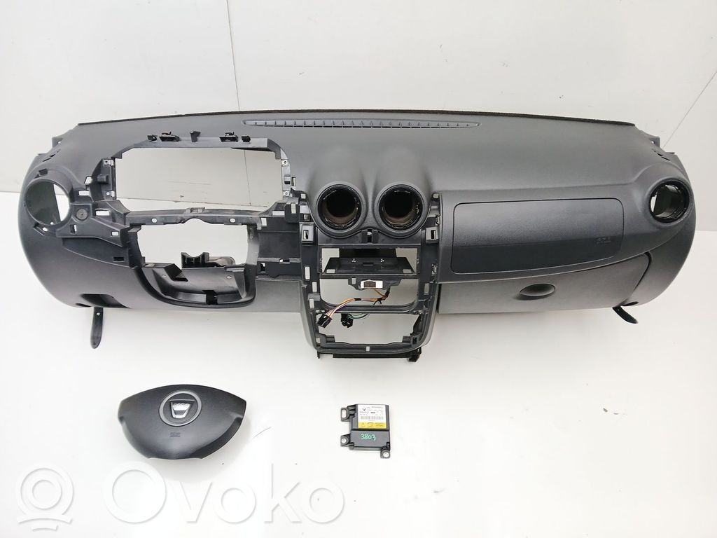 Dacia Duster Drošības spilvenu komplekts 