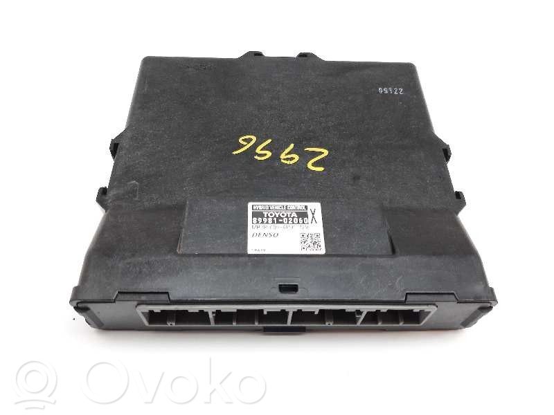 Toyota Auris E180 Antena wewnętrzna 