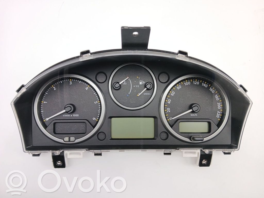 Land Rover Freelander 2 - LR2 Speedometer (instrument cluster) 