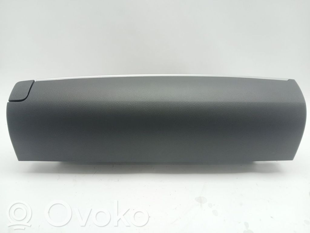 Guantera   589650F010