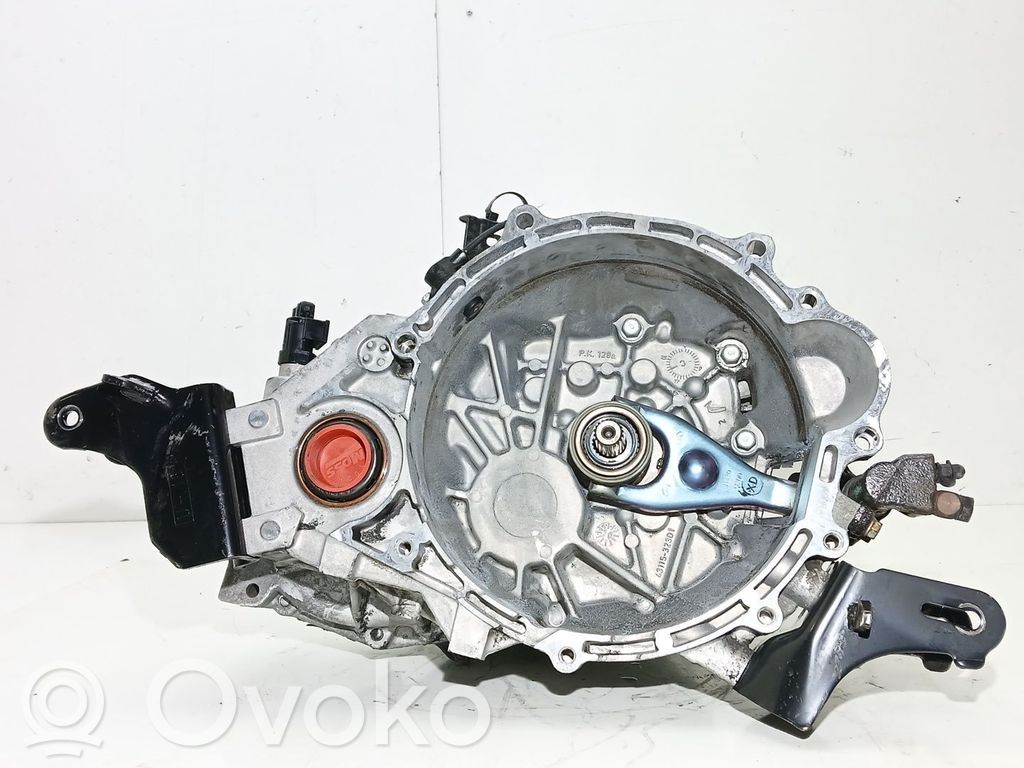 Hyundai i30 Manual 5 speed gearbox 