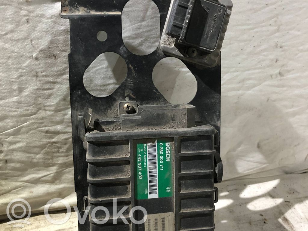 Audi 80 90 B3 Engine control unit/module 