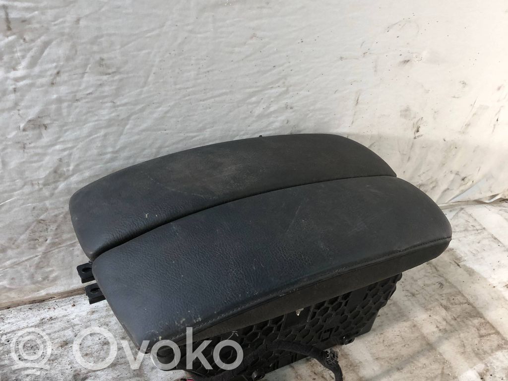 Armrest   6969543,7343