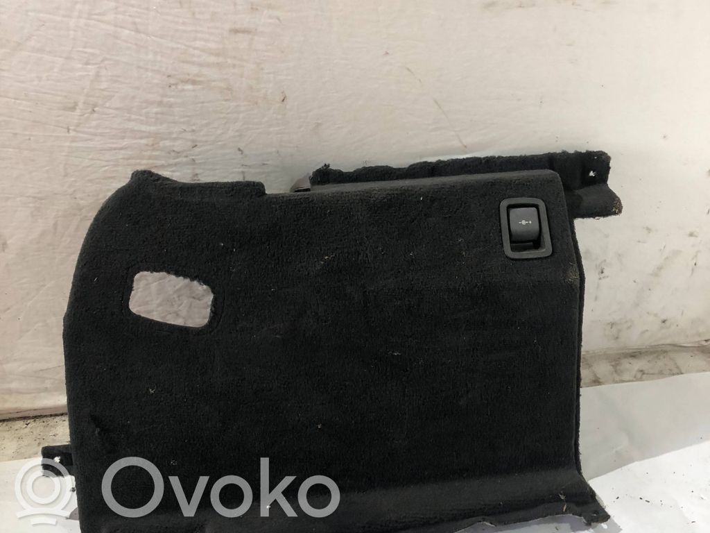 Trunk/boot side trim panel   7050364,52107010