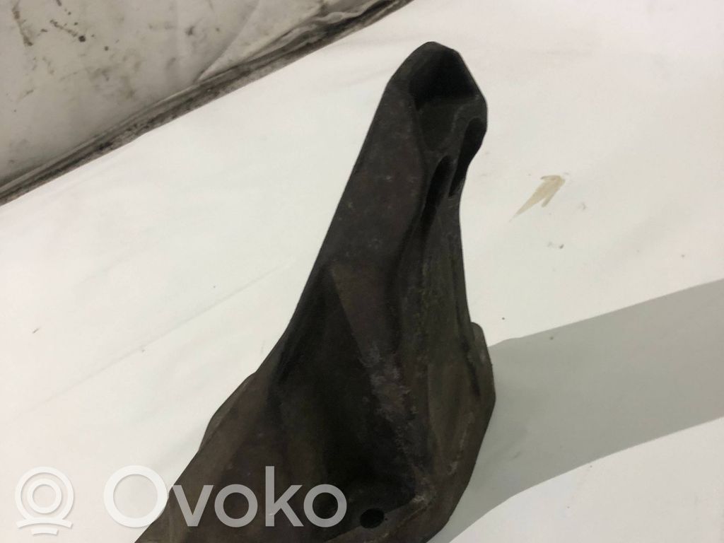 BMW 7 E65 E66 Engine mounting bracket 