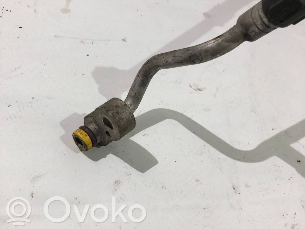 BMW M3 Ilmastointilaitteen putki (A/C) 