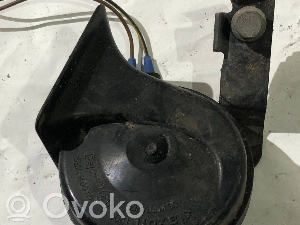 Volkswagen Bora Äänimerkkilaite 