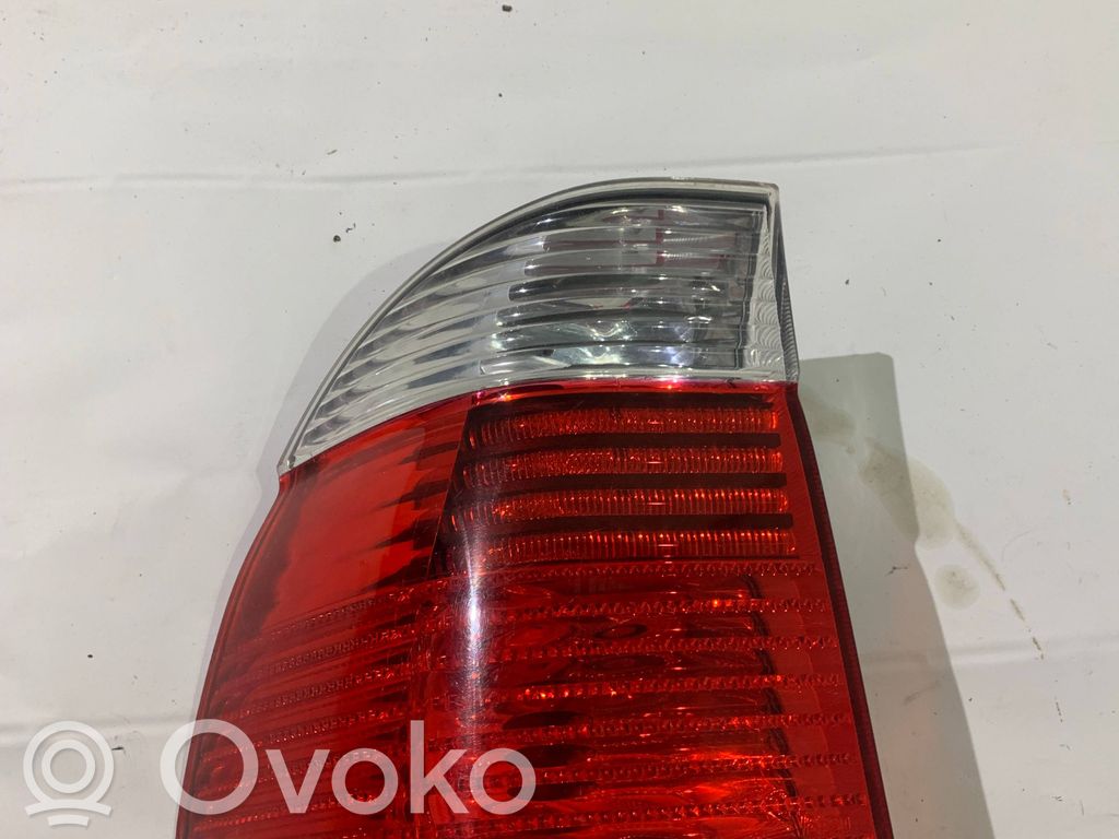 BMW 5 E39 Galinis žibintas kėbule 