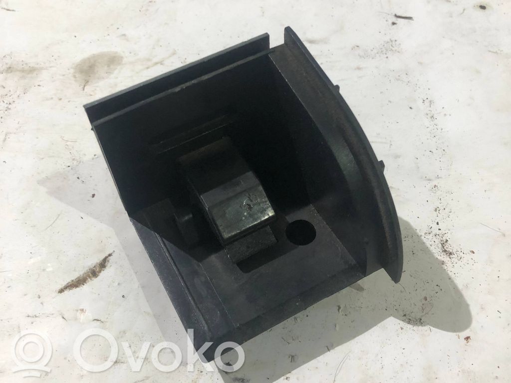 BMW 3 E46 Parcel shelf load cover mount bracket 
