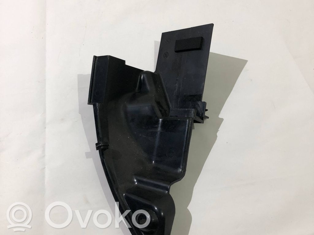 BMW 7 E38 Kita salono detalė 