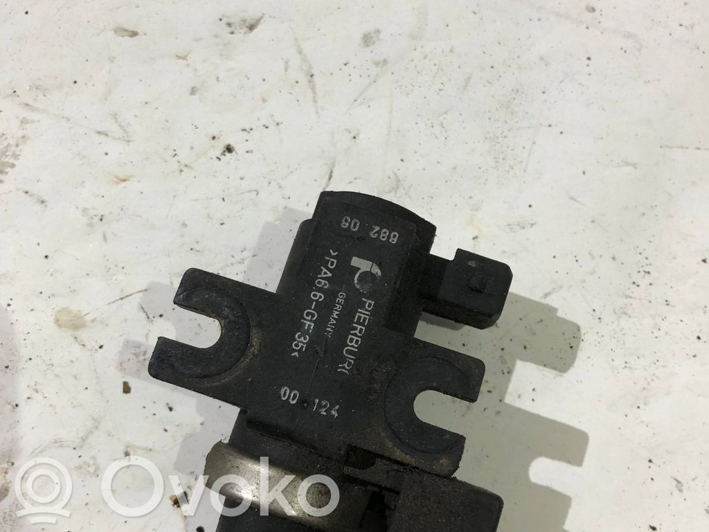 BMW 7 E38 Turbolader Druckwandler Magnetventil 