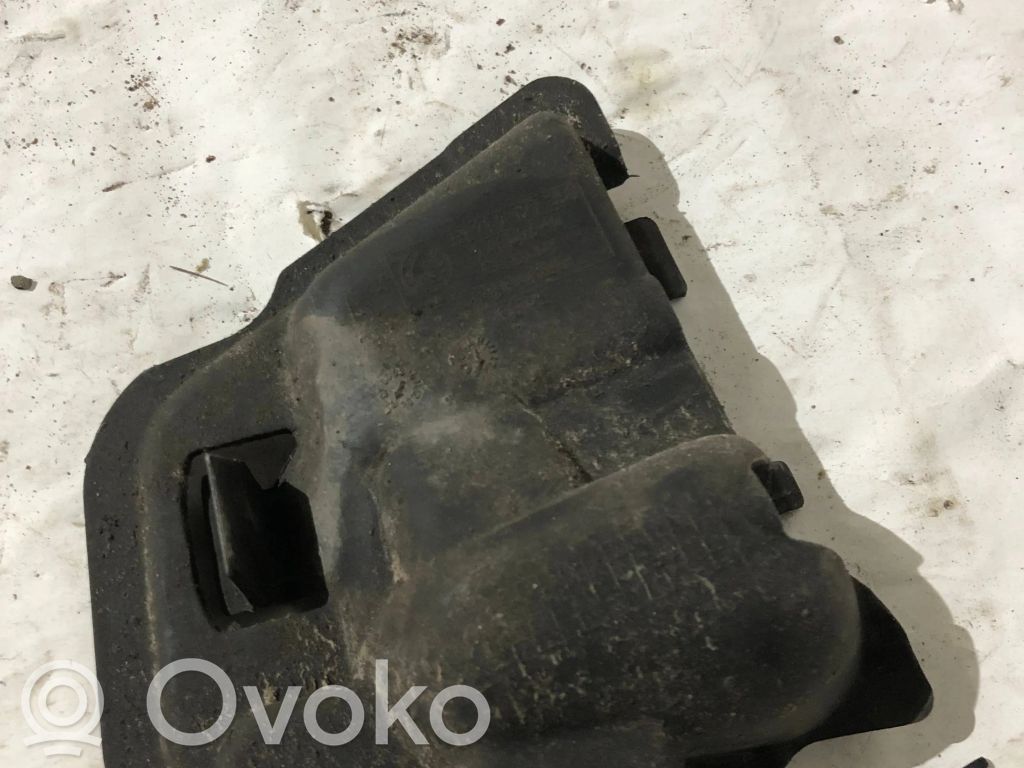 BMW 3 E90 E91 Alustan etusuoja välipohja 