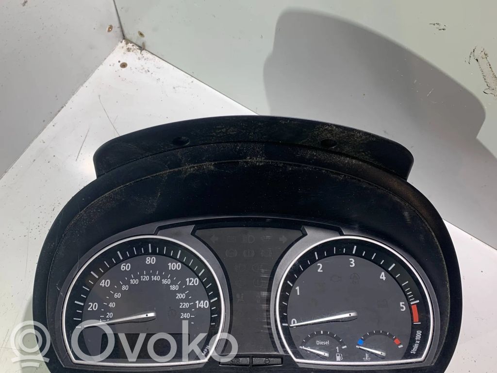 BMW X3 E83 Spidometrs (instrumentu panelī) 