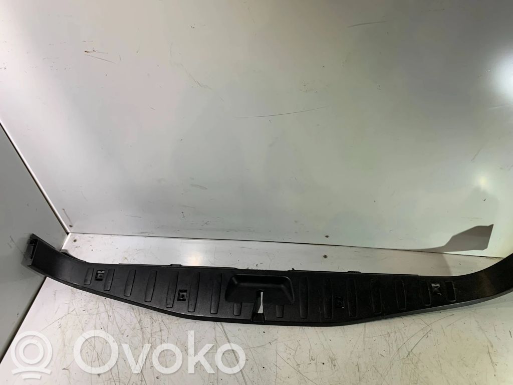 BMW X3 E83 Bagažinės slenksčio apdaila 