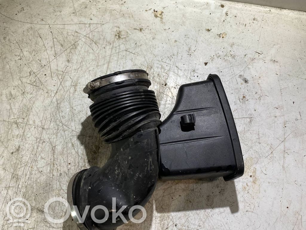 BMW 5 E60 E61 Air intake duct part 