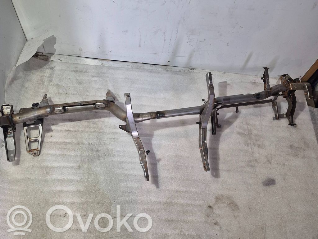 BMW 5 E60 E61 Balkis panelės tvirtinimo 
