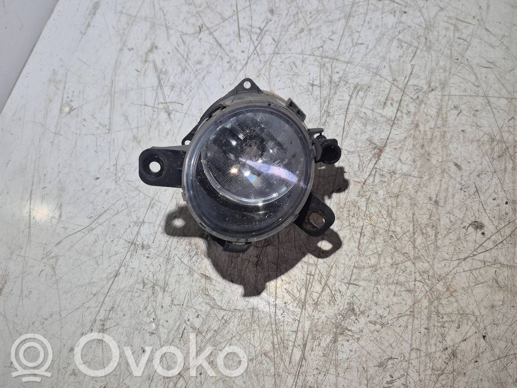 Opel Corsa D Miglas lukturis priekšā 