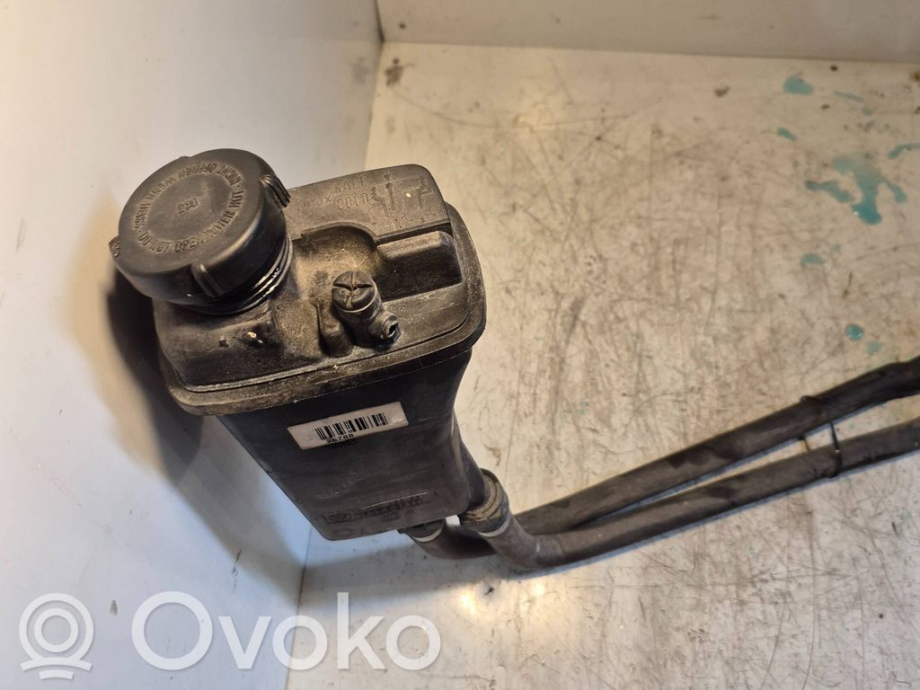 BMW 5 E39 Aušinimo skysčio išsiplėtimo bakelis 