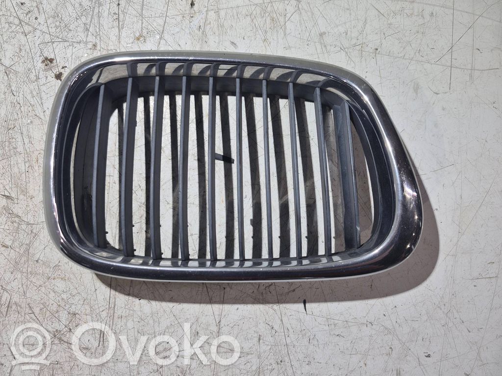 BMW 5 E39 Front grill 