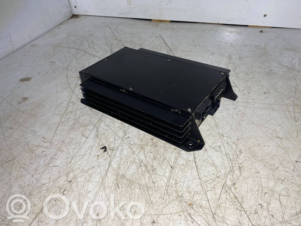 BMW 5 E39 Garso stiprintuvas 