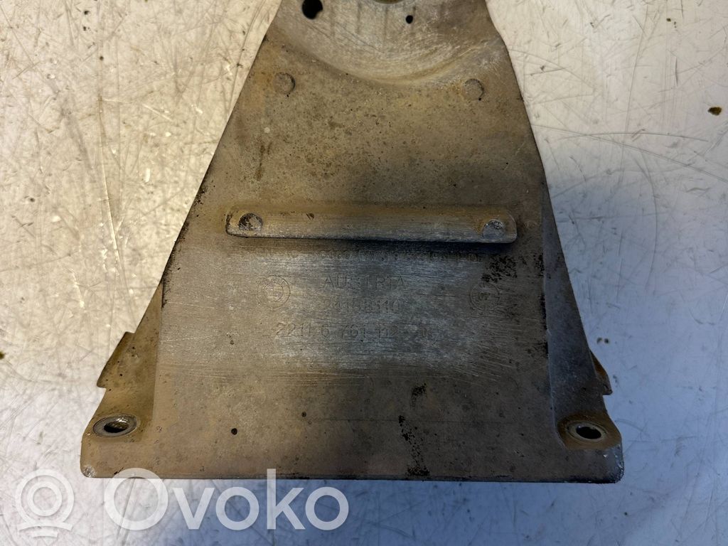 BMW 5 E60 E61 Engine mounting bracket 